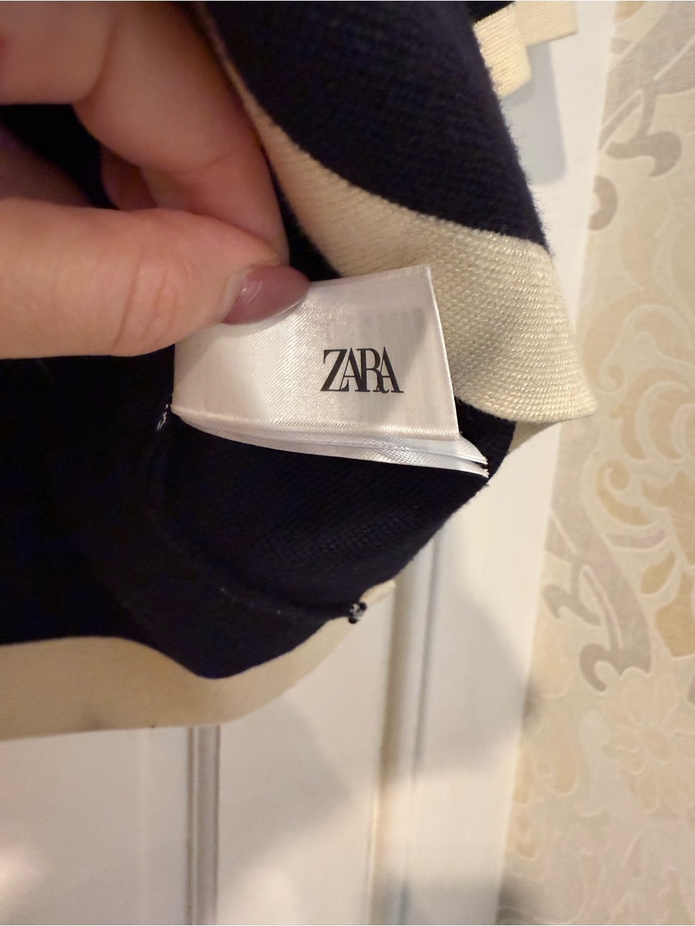 Zara Navy and Cream Short Sleeve Cardigan - Picture 4 of 4